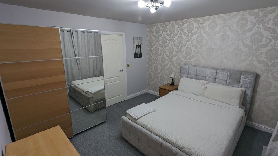 Greatmindz's home away from home<br>Semi-detached house with 2 king size bedrooms