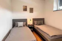 Brand new modern apartment suitable for fitters Hotels in Bensheim