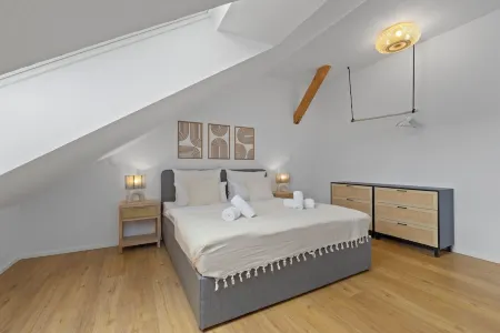 Design loft | near old town | parking lot | 84 m²