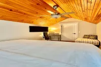 Stylish Suburban Retreat – Peaceful, Private, and Close to It All