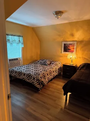 A Stay At The Bay-A Charming 3-bedroom house in lovely Alexandria Bay  WiFi, AC Alexandria Bay,NY.USA.附近的飯店