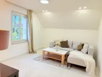 Luxrem 5 Apartments Skyline Hotels in Biel