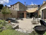 Large charming family home - 7 bedrooms - heart of Laval - up to 10 people