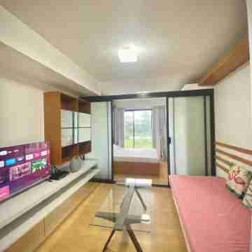 Convenient 1BR Beside SM Mall Rooms