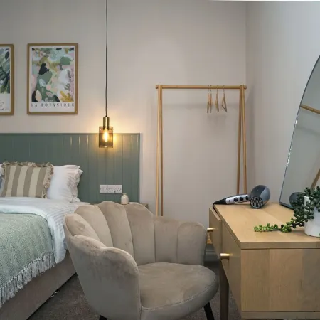 The Postman’s Hut — a stunning, newly refurbished retreat in the heart of Amble.