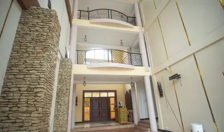 Gye Nyame Grand Beach Resort Отели в г. Mankwadze