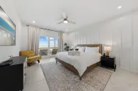North Topsail Beach / Ocean Views, Hot Tub & Rooftop