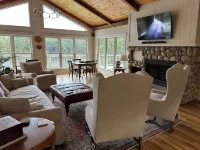 Master’s Week Charming 7-bedroom cottage with WiFi and AC on Lake Oconee