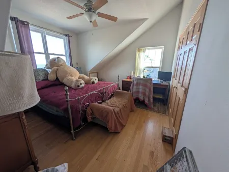 Bedroom in charming home in enchanting Bailey with 360degree views and free WiFi