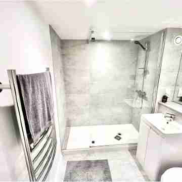 Modern Manchester City Centre Apartment Rooms