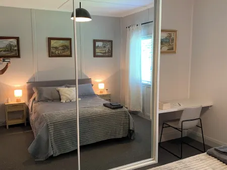 Clean and cosy 3 bedroom cottage located in the township of Taralga-Pet friendly