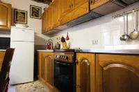 The Little House [Franco's Court] Hotels in Brusimpiano