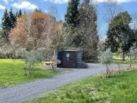 Tuscan Villa Riverfront 1-bedroom, 1 Bath, Oakdale with WiFi and AC