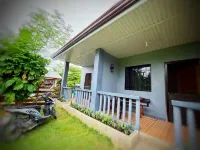 Cozy studio with WiFi and AC in General Luna, Siargao Room B