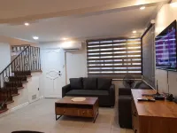 Minutes to Enchanted Kingdom park and Tagaytay -Great for Staycation! Hotel a Binan