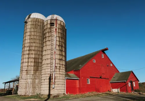 Waterfront catskills farmstay in a 19th Century historic home on an Alpaca Farm