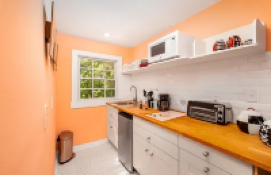 Cozy Chambourcin Cottage at Willow Creek Winery Hotels in West Cape May