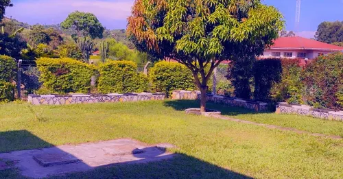 Lake District Homestay in the Nature’s paradise of western Uganda. Hotels in Bunyaruguru