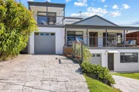 Beachside Retreat Pool & Sauna