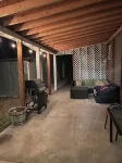 Spacious 4-bedroom house at base of Bloomington Canyon with WiFi, Portable AC