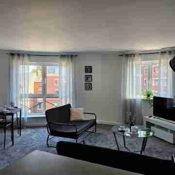 Spacious Apartment -2 Bedroom With 2 En-suite Bathrooms Others