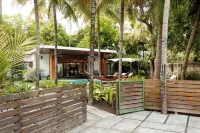 Los Padrinos Compound @El Zonte+AC+Pool+Wifi Hotels in El Zonte