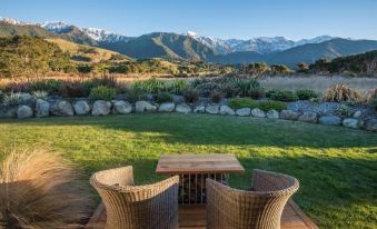 Manakau Lodge