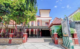 Hotel O Solo Near RS Jih Solo Formerly Azifa Inn