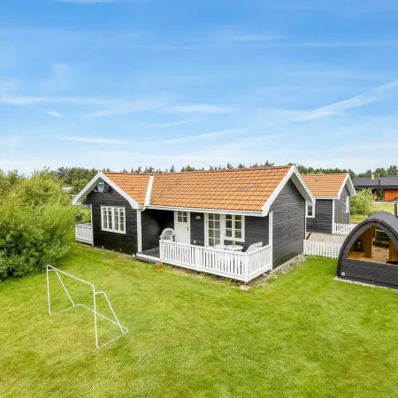 "Torhild" - 700m from the Sea