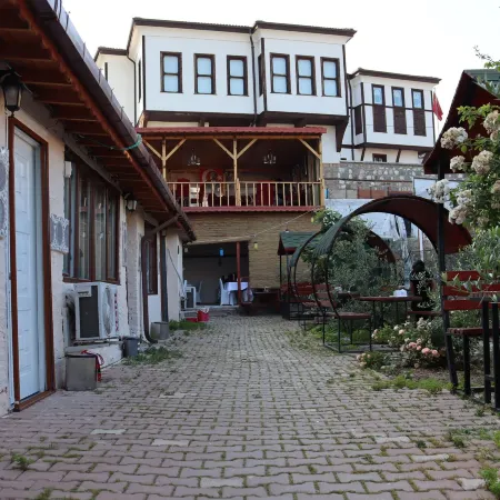 ÖZ Butik Otel Antik Kent Myrleia