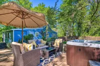 Adorable Beach Cottage w/ Hot Tub & Tropical Bar! - Balkoner