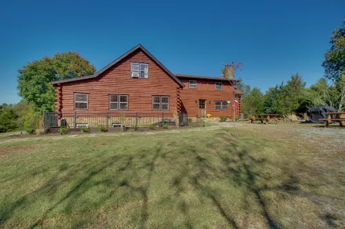 Cozy Log Cabin Getaway w/ Fire Pit + 3 Acres!