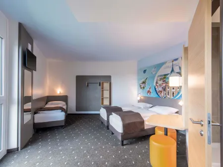 B&B HOTEL Augsburg-Nord Отели рядом с достопримечательностью «Textil- und Industriemuseum»