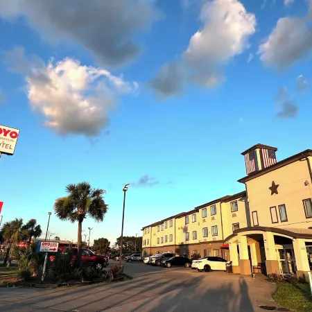 Oyo Townhouse Sulphur,LA Extended Stay I-10