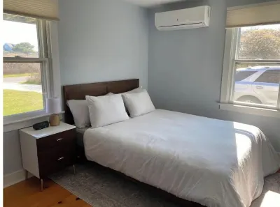 Authentic Nantucket Experience at Sunny Daze! Hotel in zona Nantucket Island