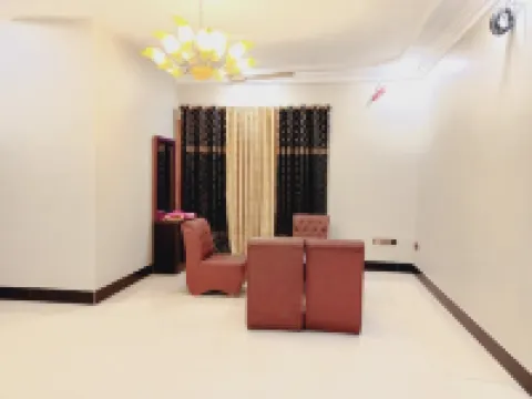 Cosy inn Near Millennium Mall Hotels in 