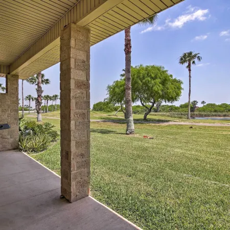 Condo on Golf Course - 10 Mi to South Padre Island