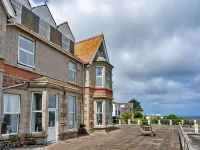 Apartment in Carbis Bay with Stunning Sea Views