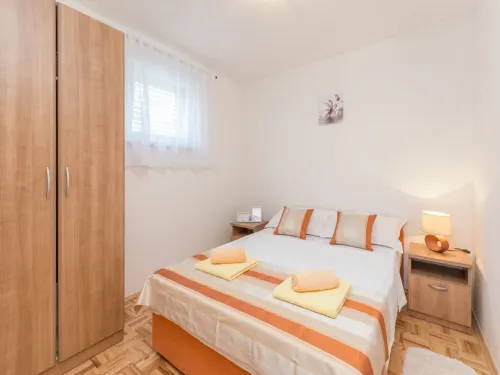 Apartments Lilly - Two Bedroom Apartment with Terrace and Sea View - Wifi