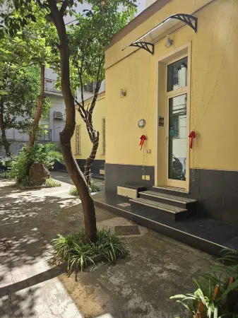 Wanda Bed&Breakfast Отели рядом с достопримечательностью «Via Caracciolo e Lungomare di Napoli»