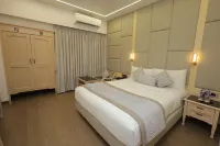 Hotel Sovereign Отели в г. Даман