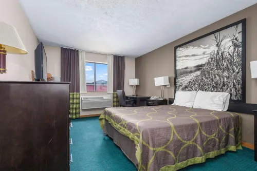 Burgundy Inn & Suites by OYO El Paso