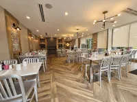 Vittoria Hotel & Suites - Breakfast