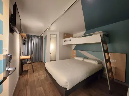 Ibis Budget Chambourcy Saint Germain Отели в г. Оржваль