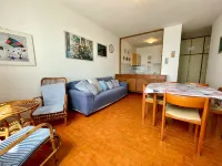 Cozy Sea View Apartment - Huoneistot