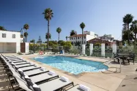 Moxy Santa Barbara