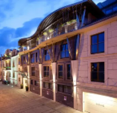 Niebieski Art Hotel & Spa Отели в г. 