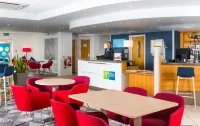 Holiday Inn Express SOUTHAMPTON - WEST by IHG - Barer