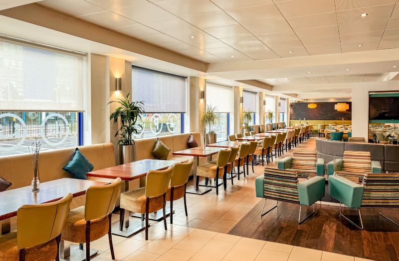 Holiday Inn Express London - Stratford by IHG photo 3