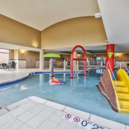 Hampton Inn & Suites Madison West